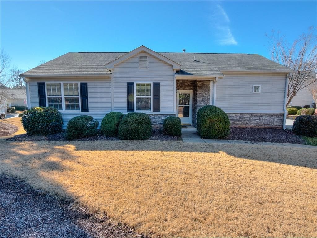 352 W Oaks Trail, Woodstock, GA 30188 — most recent listing photo