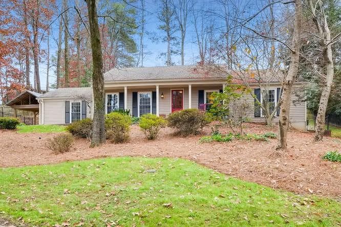 3 bedroom, 2,141 sq ft single family residence sold at 399 Lamplighter Lane, Marietta, GA 30067
