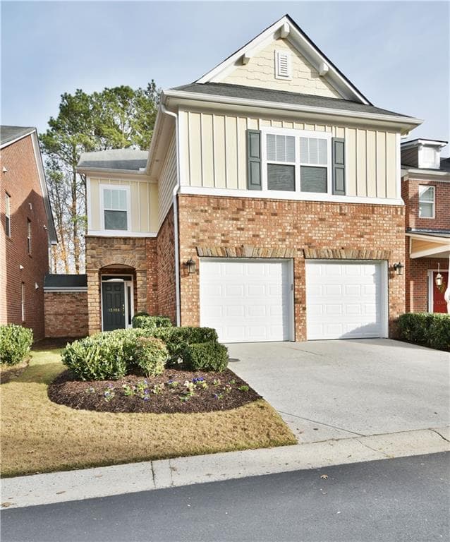 3 bedroom, 2,200 sq ft townhouse sold at 13908 Portside Cove, Alpharetta, GA 30004
