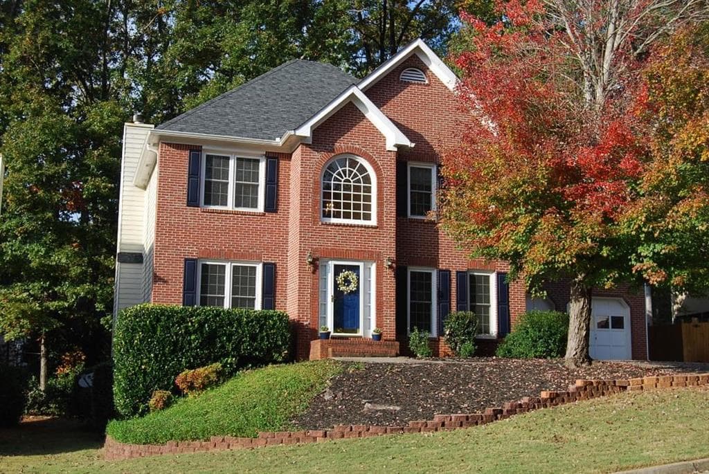 4 bedroom, 2,389 sq ft single family residence sold at 995 Burycove Lane, Lawrenceville, GA 30043