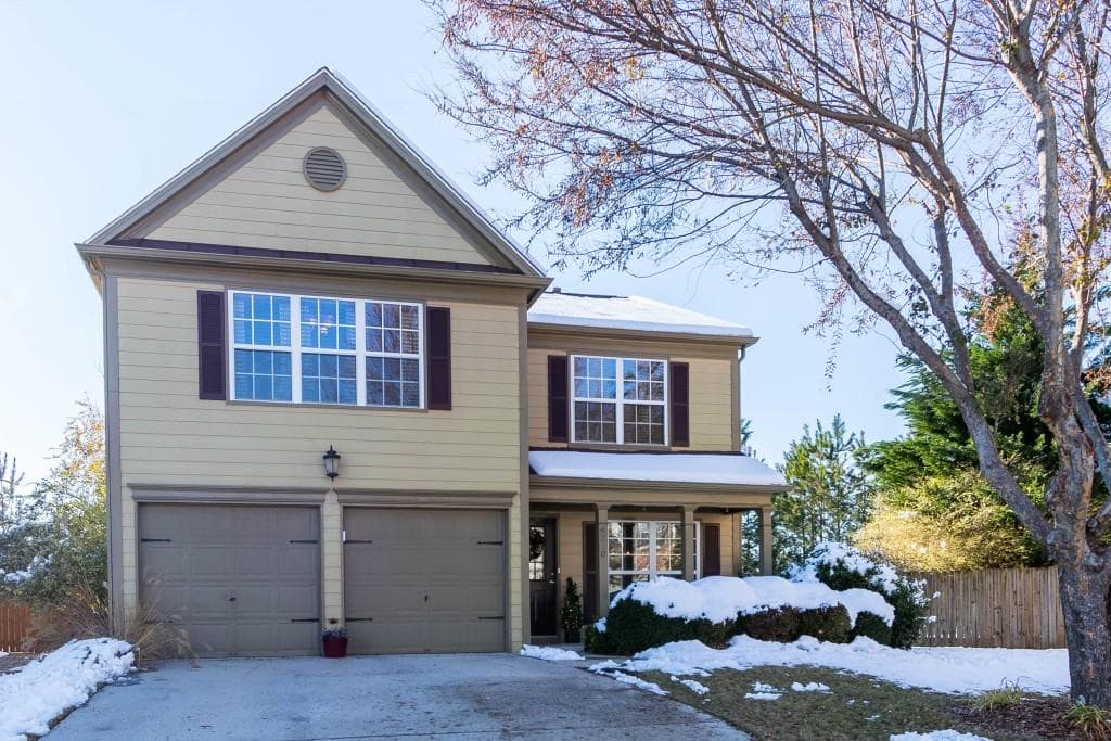 4 bedroom, 2,024 sq ft single family residence sold at 4210 Ridgefair Drive, Cumming, GA 30040