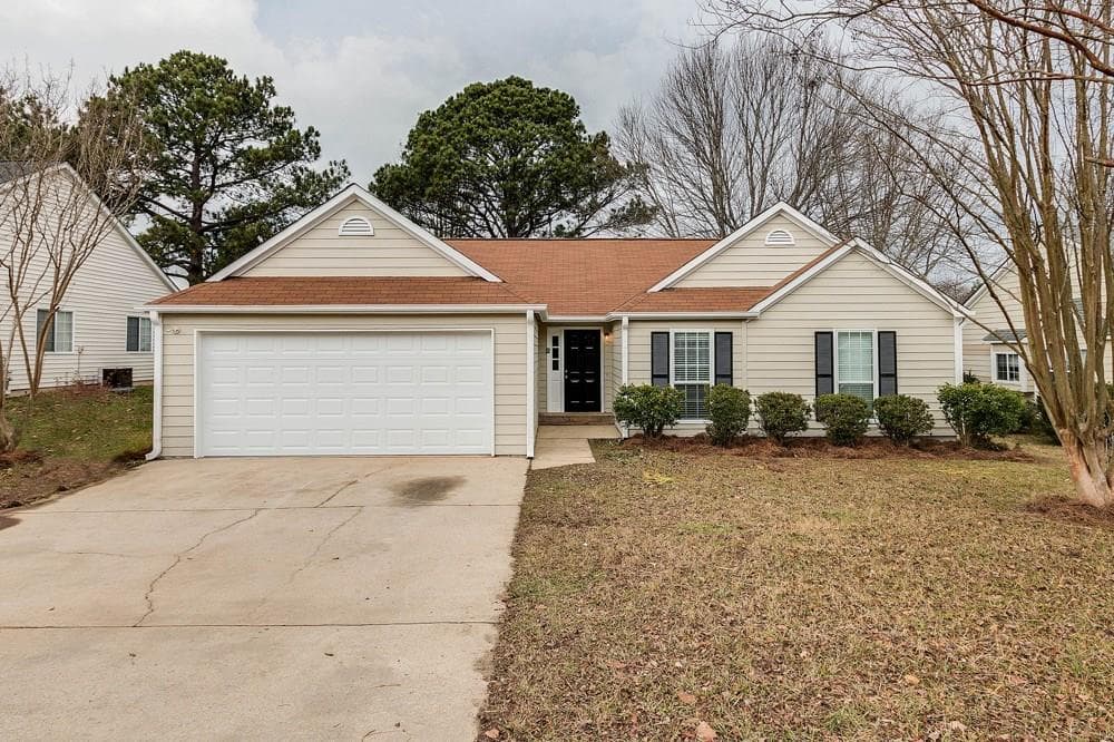 3 bedroom, 1,700 sq ft single family residence sold at 4990 Timberbridge Lane, Alpharetta, GA 30022