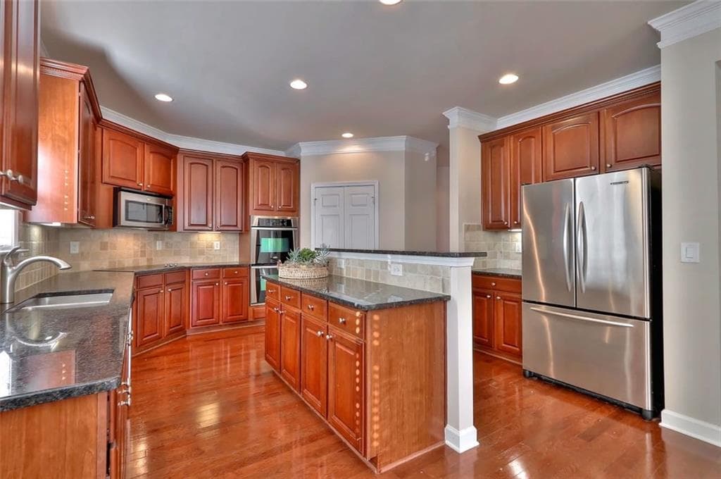 5 bedroom, 3,141 sq ft single family residence sold at 4925 NE Bergen Court, Cumming, GA 30040