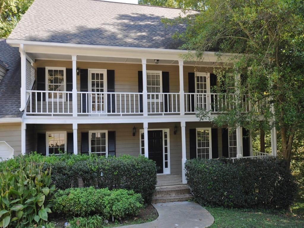 6 bedroom, 4,164 sq ft single family residence sold at 5836 Brookstone Overlook, Acworth, GA 30101