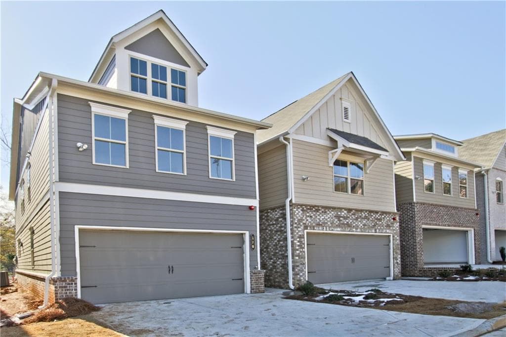218 Alday Lane 18, Marietta, GA 30060 — most recent listing photo