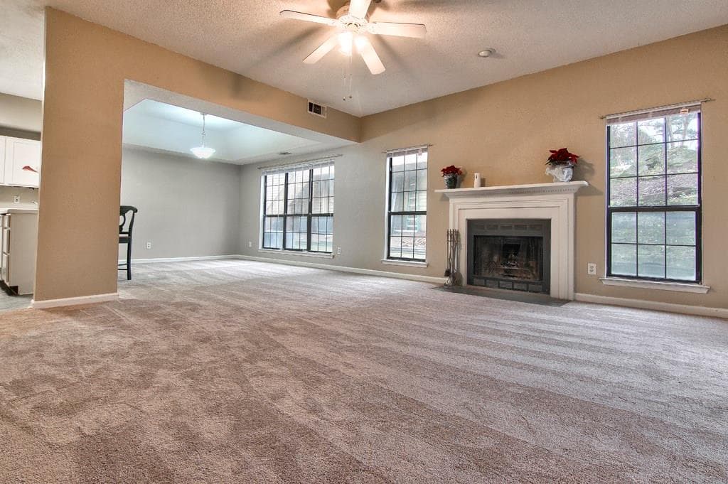 2 bedroom, 1,305 sq ft condominium sold at 3067 Steeplechase, Alpharetta, GA 30004