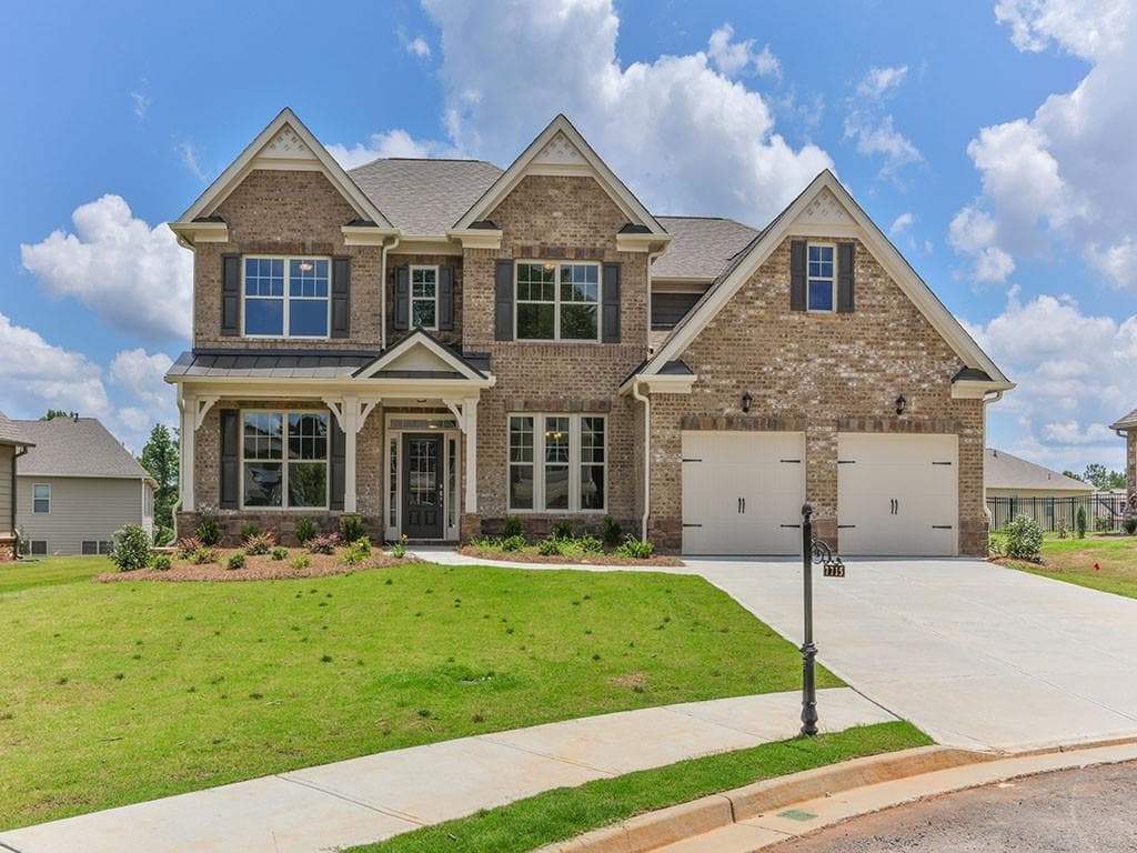 5 bedroom, 3,457 sq ft single family residence sold at 7715 Oldbury Place, Cumming, GA 30040
