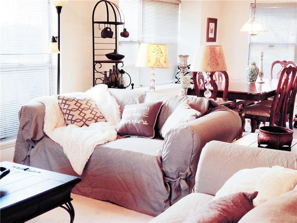 3 bedroom, 2,303 sq ft single family residence sold at 11060 Mortons Crossing, Alpharetta, GA 30022