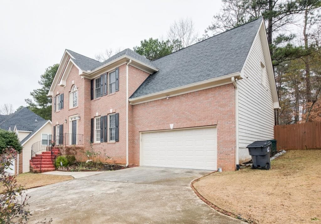 6 bedroom, 4,017 sq ft single family residence sold at 2167 Merrymount Drive, Suwanee, GA 30024