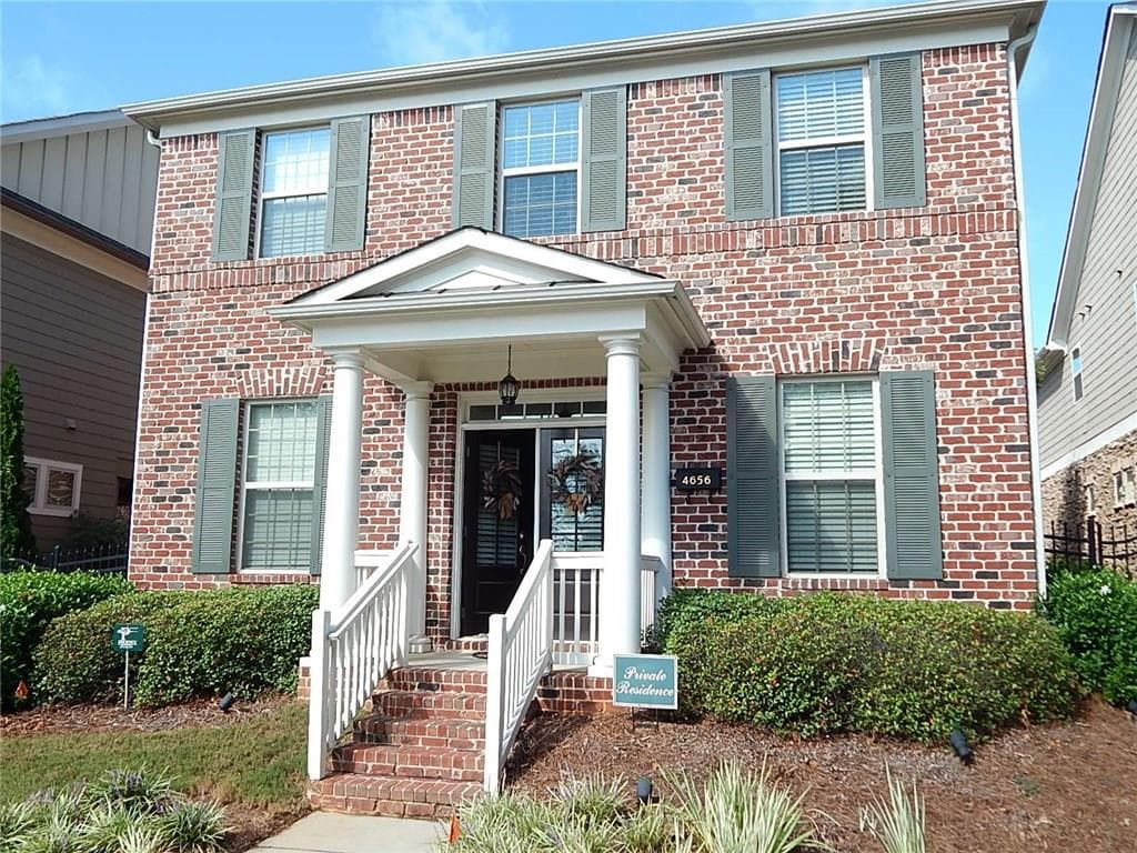 4 bedroom, 2,982 sq ft single family residence sold at 4656 W Village Drive, Smyrna, GA 30080