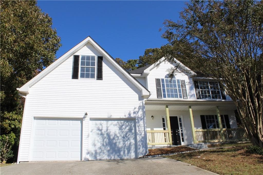 4 bedroom, 2,054 sq ft single family residence sold at 2555 Ivy Stone Trail, Buford, GA 30519