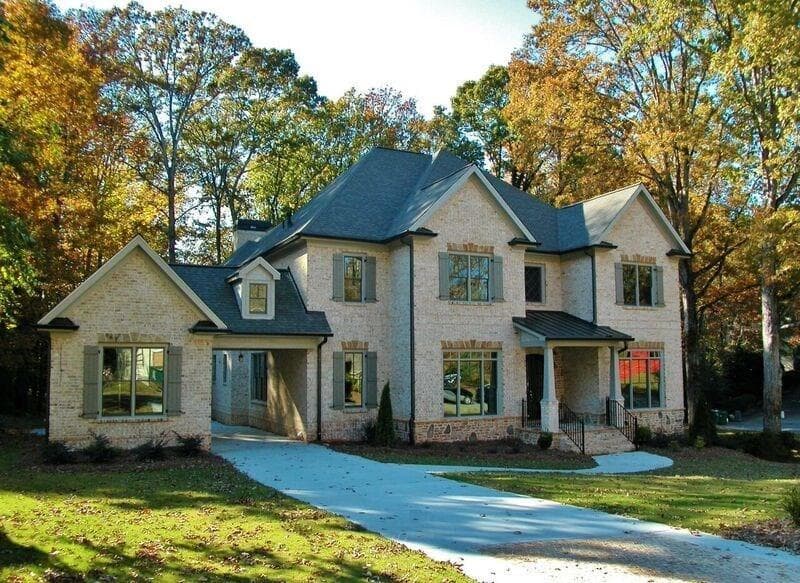 6 bedroom, 5,887 sq ft single family residence sold at 1323 Manget Way, Atlanta, GA 30338