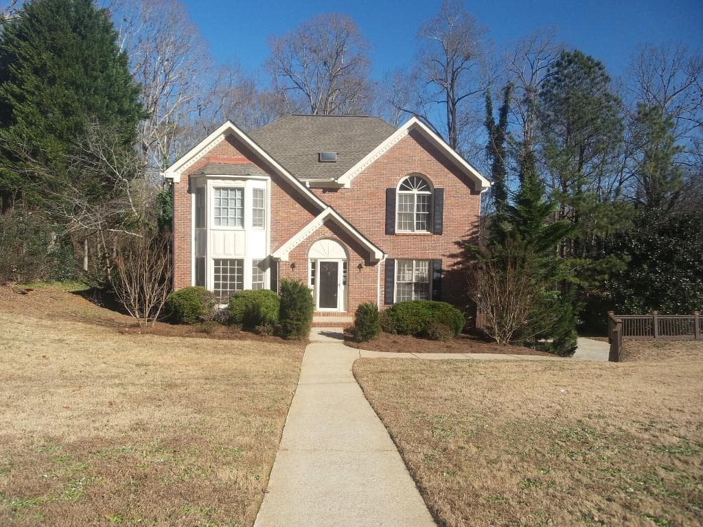 3 bedroom, 2,732 sq ft single family residence sold at 3321 Danielle Way, Suwanee, GA 30024