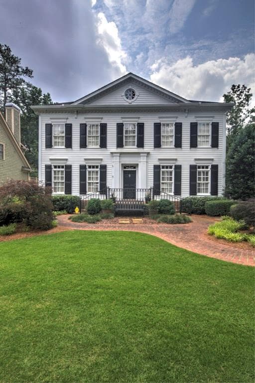 5 bedroom single family residence sold at 4555 Club Drive, Atlanta, GA 30319