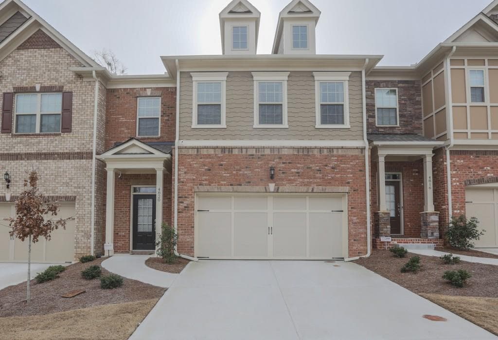 3 bedroom, 2,512 sq ft townhouse sold at 4820 Blue Elm Lane 1, Smyrna, GA 30080