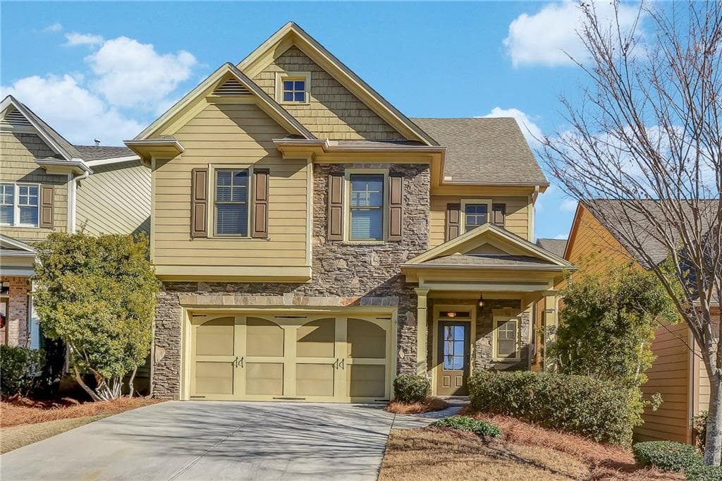 3 bedroom, 2,861 sq ft single family residence sold at 8360 Village School Drive, Cumming, GA 30041