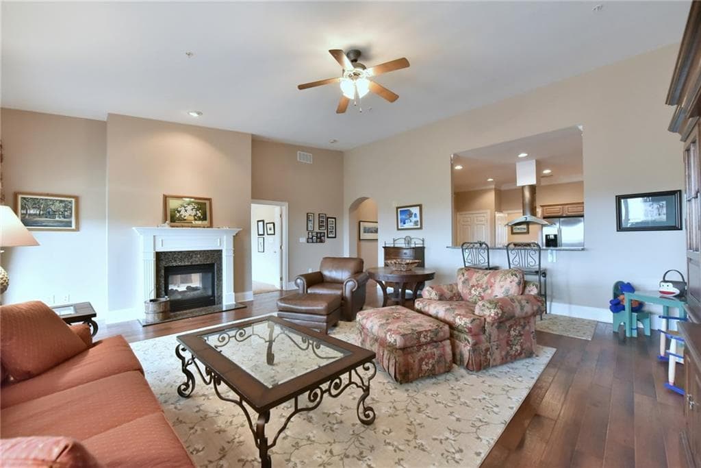 3420 Overland Drive 3420, Roswell, GA 30075 — most recent listing photo