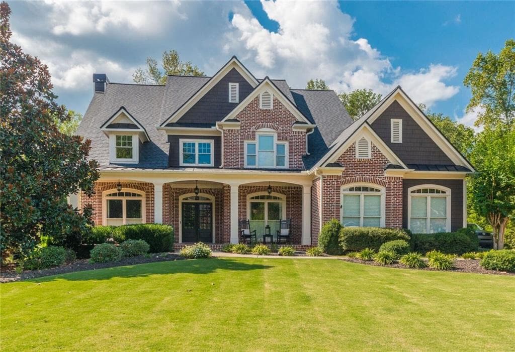 6 bedroom, 4,828 sq ft single family residence sold at 4635 Ashworth Drive, Cumming, GA 30040