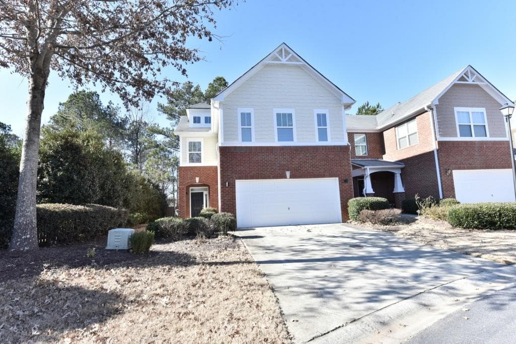 3 bedroom, 2,390 sq ft townhouse sold at 13950 Sunfish Bend, Alpharetta, GA 30004