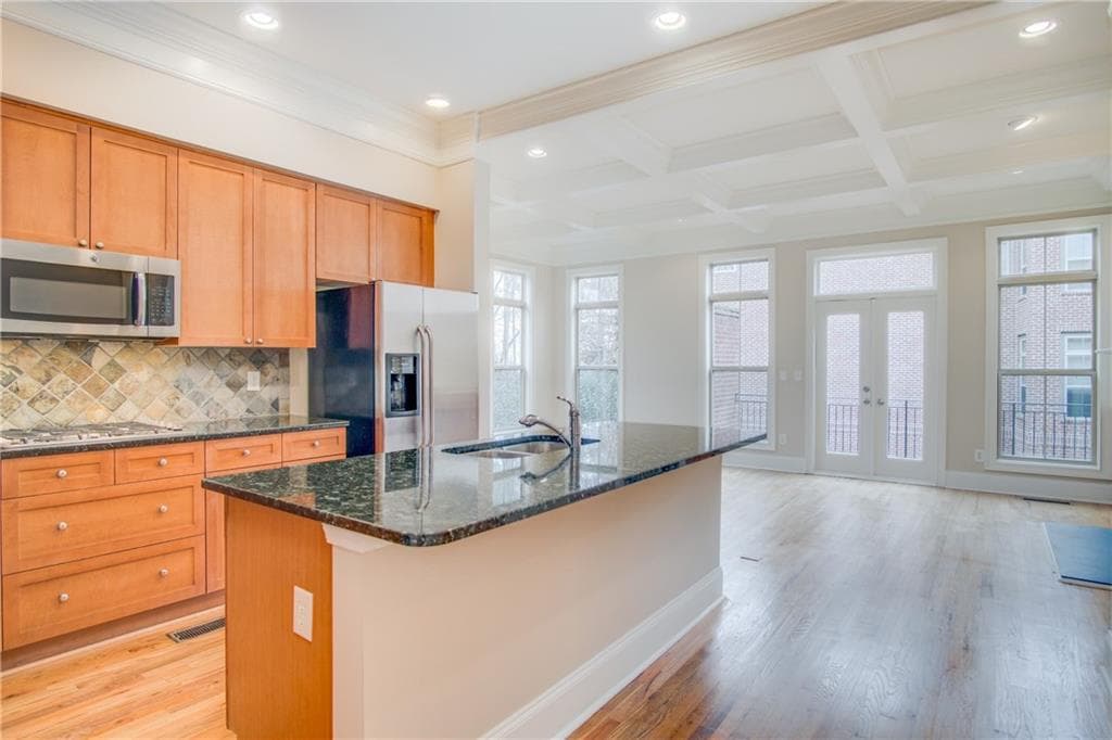 3 bedroom, 2,249 sq ft townhouse sold at 2376 Crescent Park Court, Atlanta, GA 30339