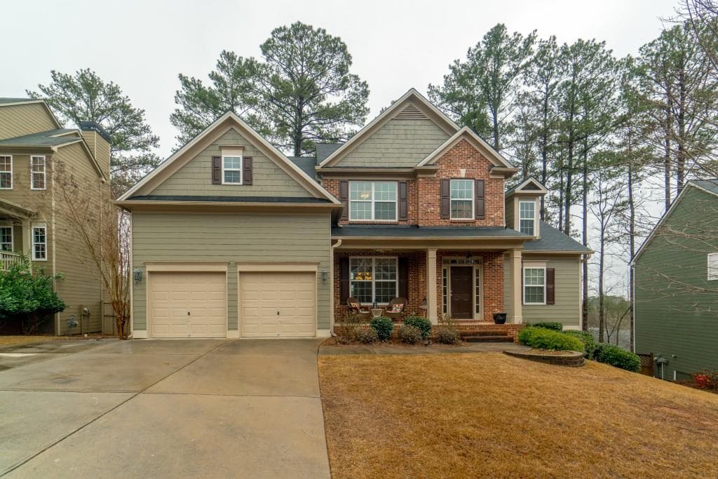 5 bedroom, 2,615 sq ft single family residence sold at 815 Whiteoak Terrace, Canton, GA 30115