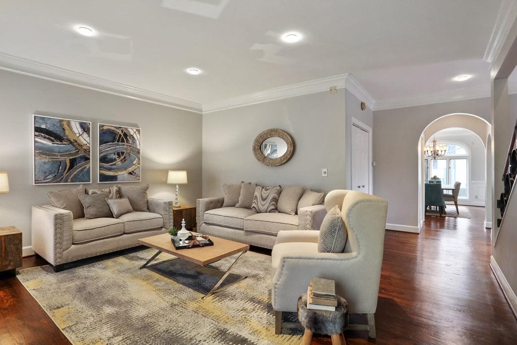 3 bedroom, 1,982 sq ft townhouse sold at 3491 Roswell Road B, Atlanta, GA 30305