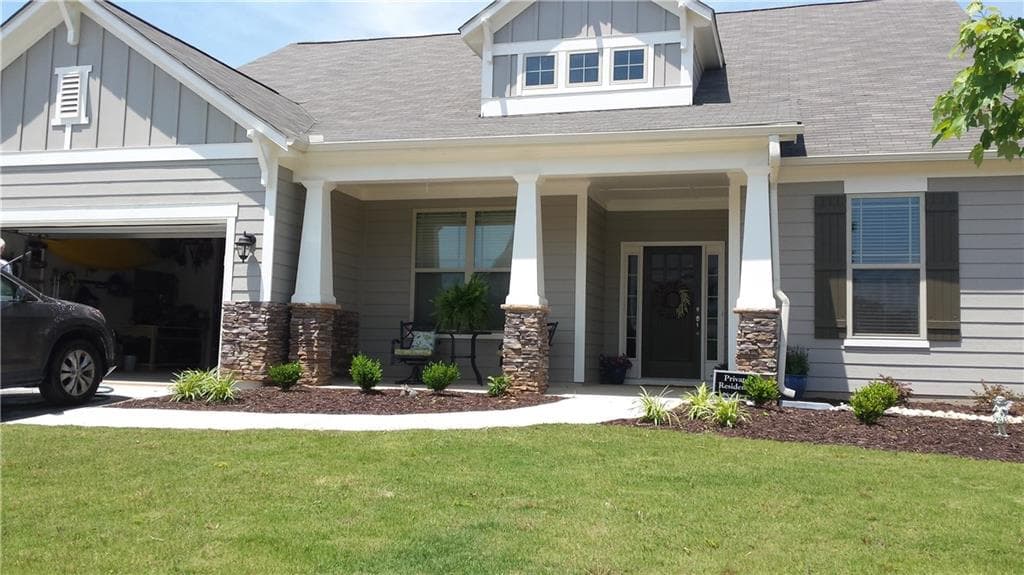 3 bedroom, 2,480 sq ft single family residence sold at 2020 West Hampton Drive, Canton, GA 30115