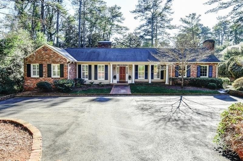 5 bedroom, 3,778 sq ft single family residence sold at 3385 Habersham Road, Atlanta, GA 30305