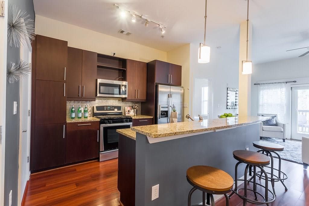 2 bedroom, 1,126 sq ft condominium sold at 870 Inman Village Parkway 332, Atlanta, GA 30307
