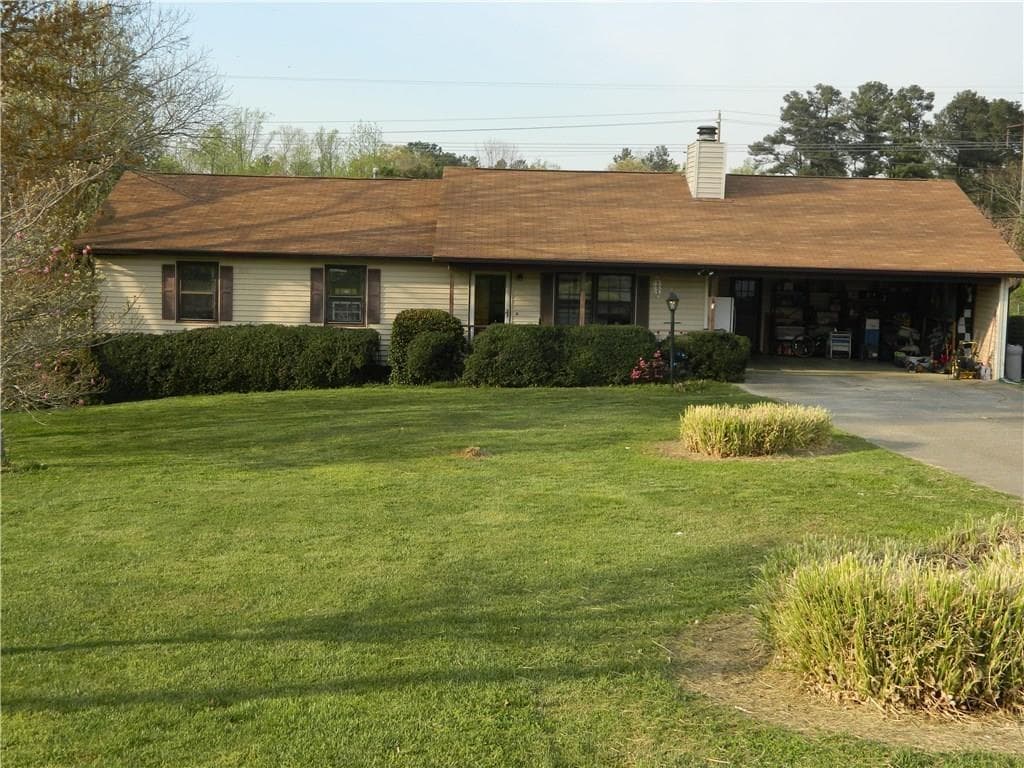 3 bedroom, 1,748 sq ft single family residence sold at 900 Petty Road, Lawrenceville, GA 30043