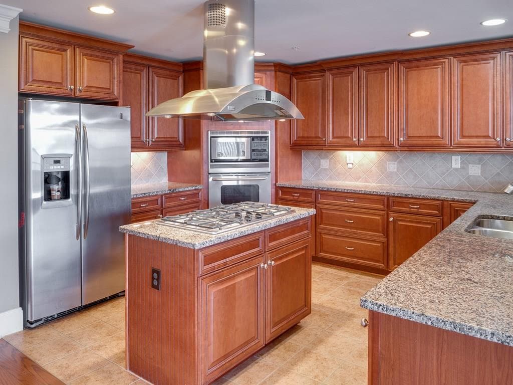 3210 Overland Drive 3210, Roswell, GA 30075 — most recent listing photo