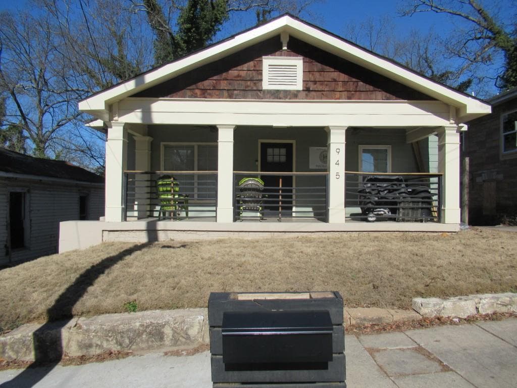3 bedroom, 1,344 sq ft single family residence sold at 945 ASHBY Grove, Atlanta, GA 30314
