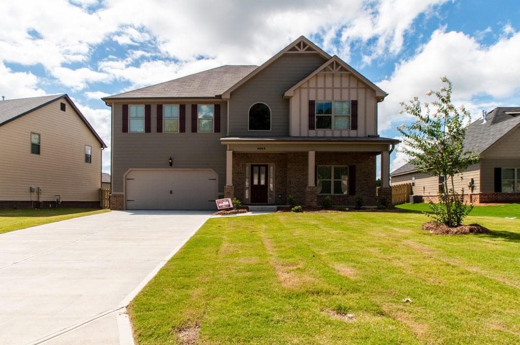 4 bedroom single family residence sold at 382 Victory Lane, Locust Grove, GA 30248