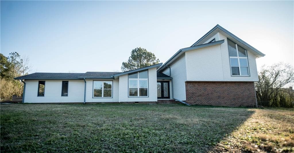 4 bedroom, 1,872 sq ft single family residence sold at 1470 Stone Lea Drive, Oxford, GA 30054