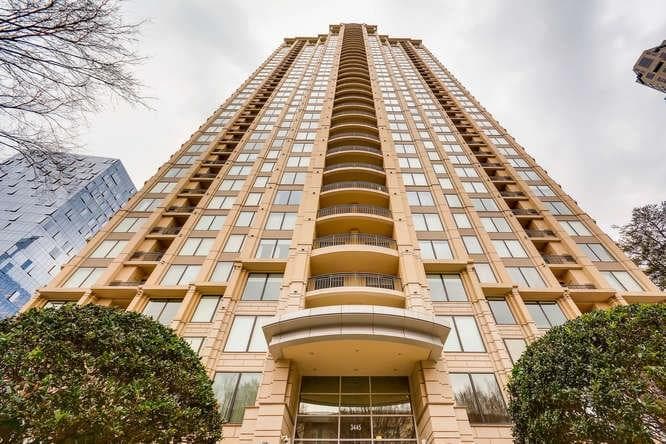1 bedroom, 972 sq ft condominium sold at 3445 Stratford Road 1109, Atlanta, GA 30326
