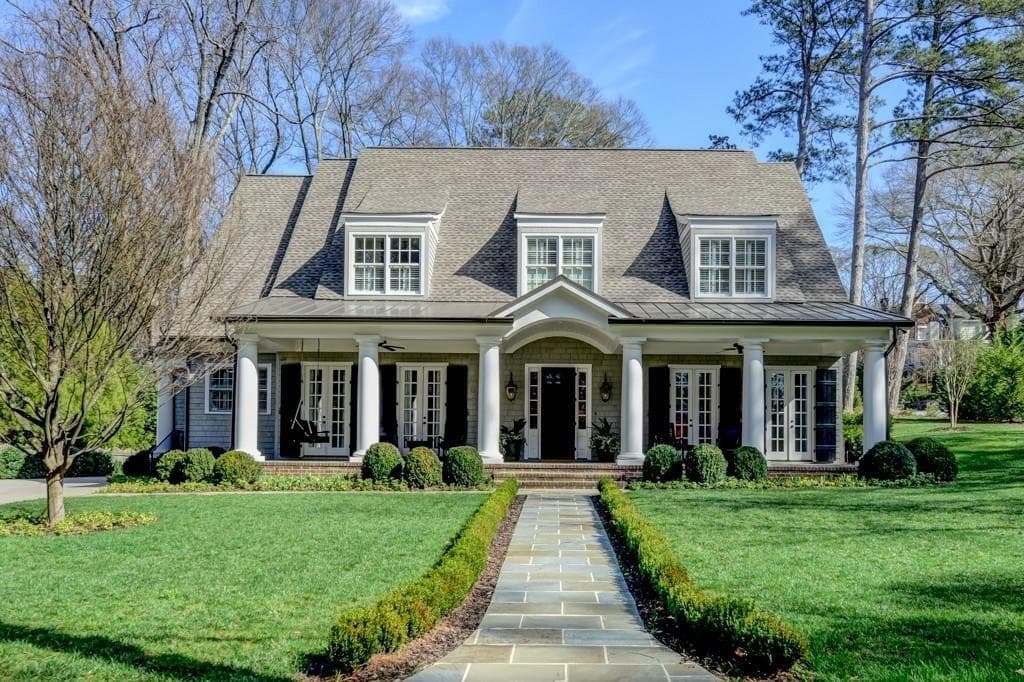 6 bedroom, 5,379 sq ft single family residence sold at 2345 Havenridge Drive, Atlanta, GA 30305