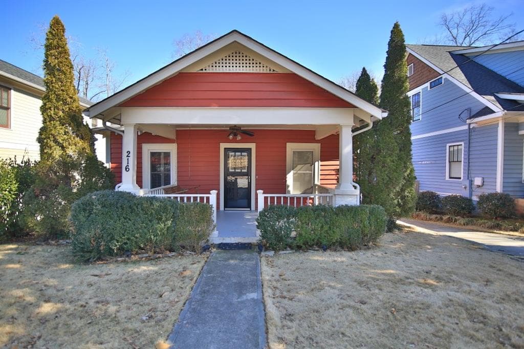 2 bedroom, 1,228 sq ft single family residence sold at 216 4th Avenue, Decatur, GA 30030