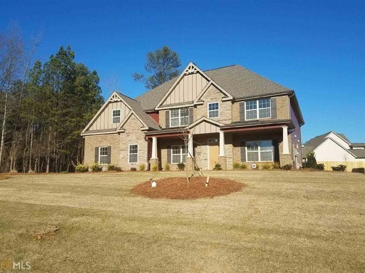 5 bedroom, 3,945 sq ft single family residence sold at 4033 MADISON ACRES Drive, Locust Grove, GA 30248
