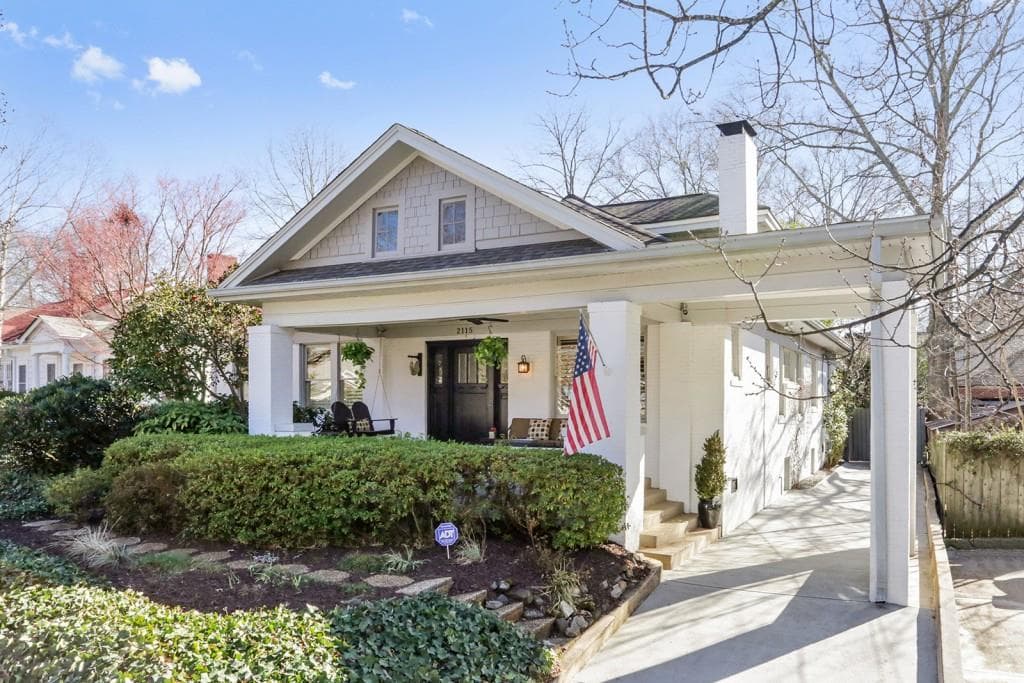 4 bedroom, 2,500 sq ft single family residence sold at 2115 McLendon Avenue, Atlanta, GA 30307