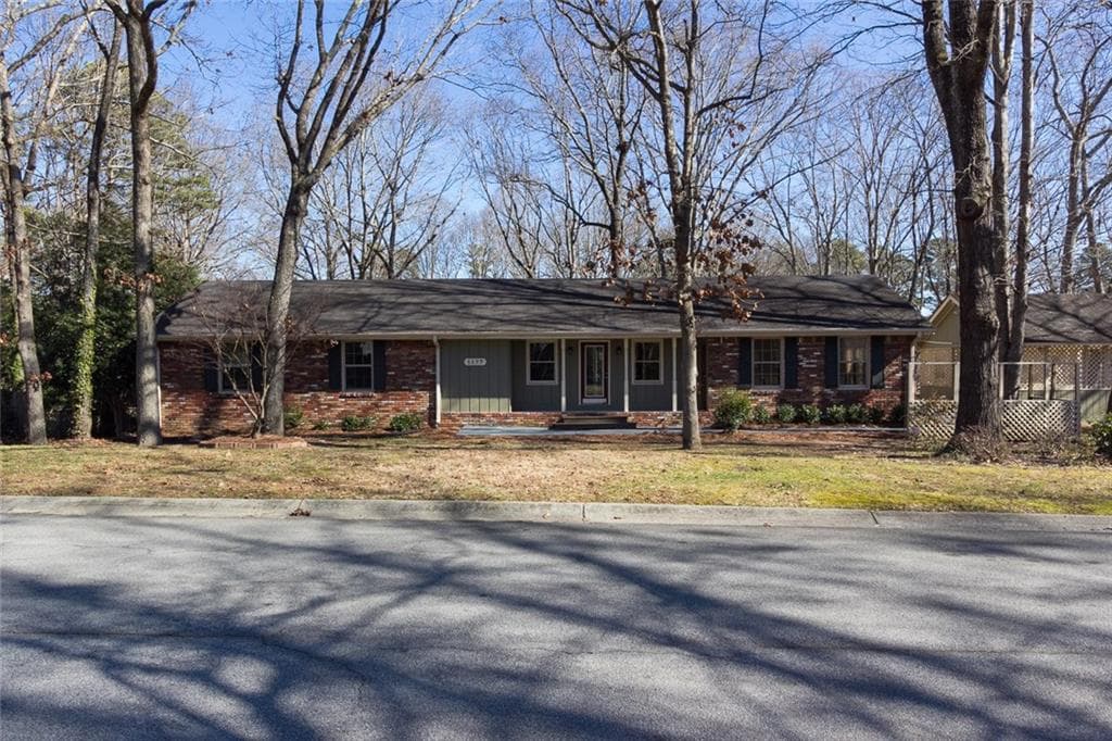4 bedroom, 2,204 sq ft single family residence sold at 1177 Bay Berry Lane, Lawrenceville, GA 30043