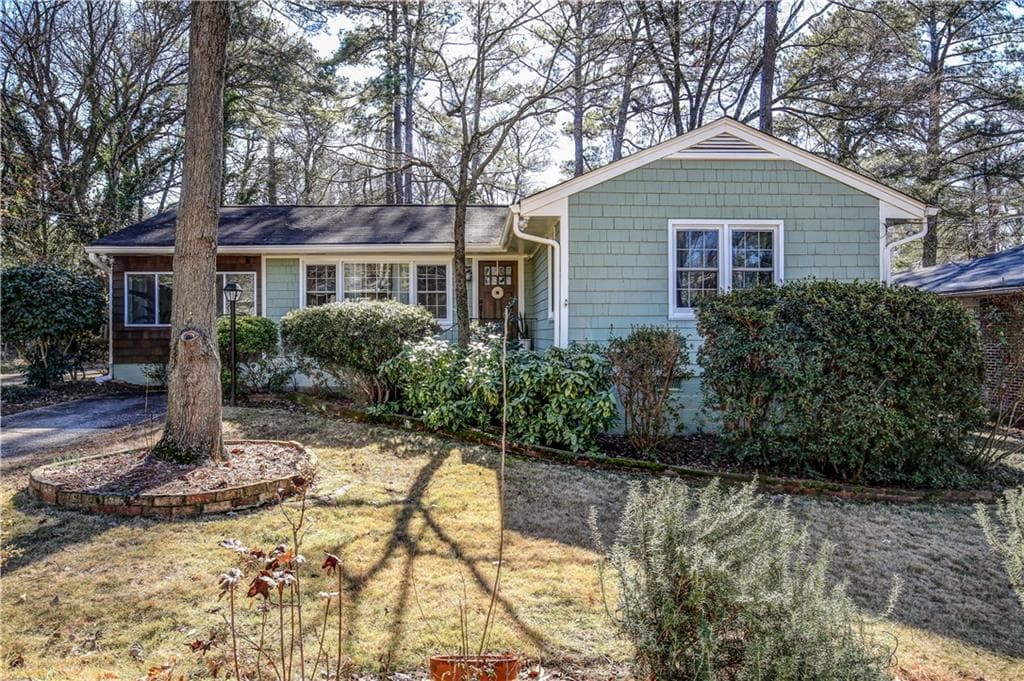 2 bedroom, 1,308 sq ft single family residence sold at 1125 Greenleaf Road, Atlanta, GA 30316