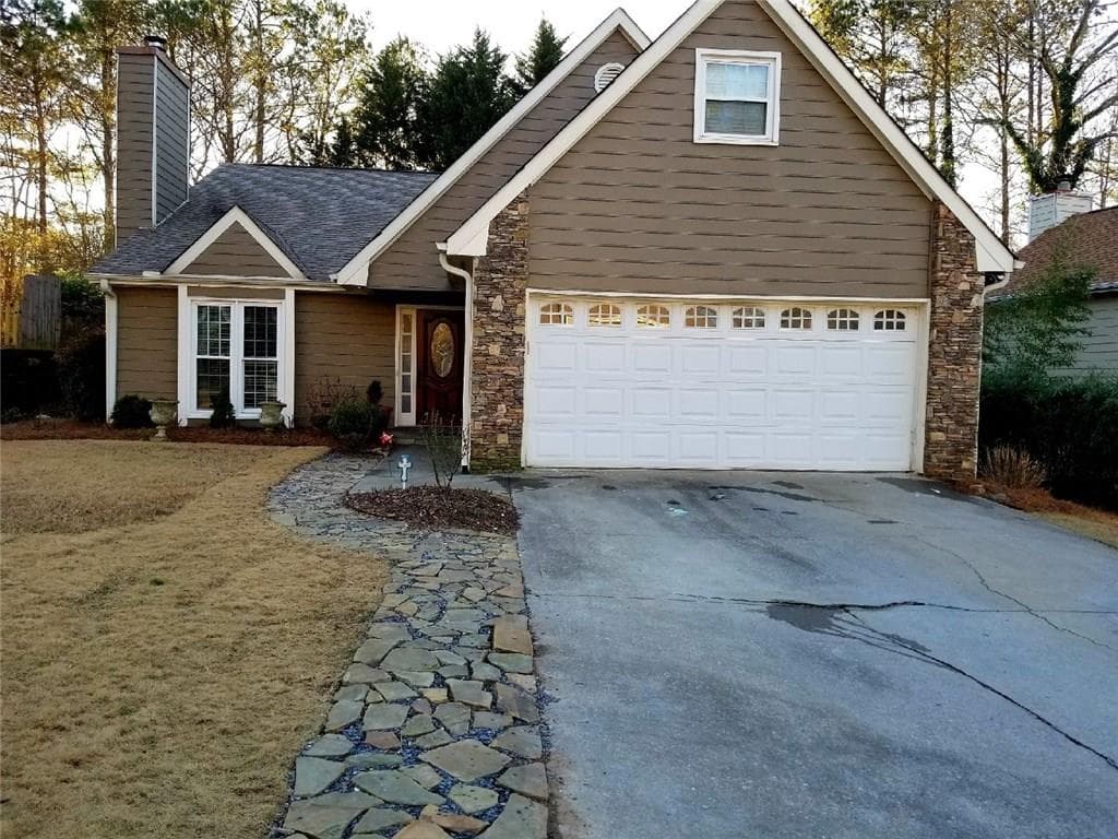 4 bedroom, 1,992 sq ft single family residence sold at 710 Hunters Creek Lane, Lawrenceville, GA 30043