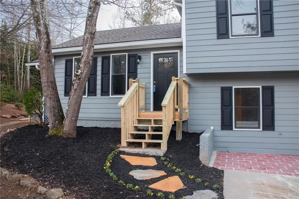 4 bedroom, 2,136 sq ft single family residence sold at 195 Paulding Boulevard, Dallas, GA 30157