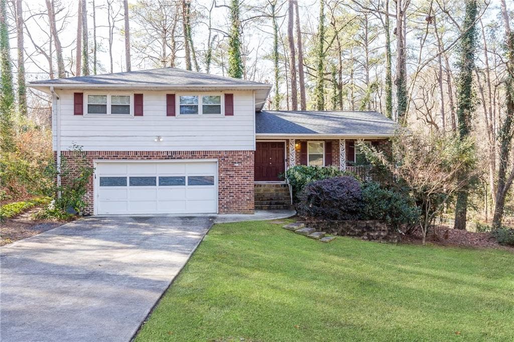 4 bedroom, 2,078 sq ft single family residence sold at 1667 Clairmont Way, Brookhaven, GA 30329