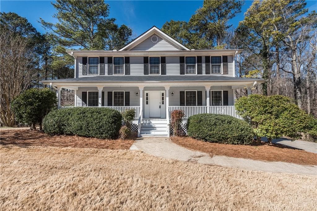 3 bedroom, 2,436 sq ft single family residence sold at 124 Junaluska Drive, Woodstock, GA 30188