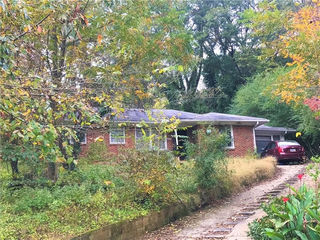 3 bedroom, 1,359 sq ft single family residence sold at 1865 Winthrop Drive, Atlanta, GA 30316