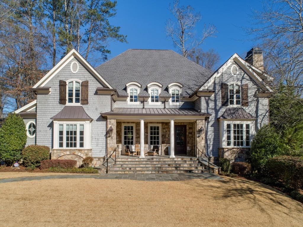 5 bedroom, 6,631 sq ft single family residence sold at 440 Brookfield Drive, Atlanta, GA 30342
