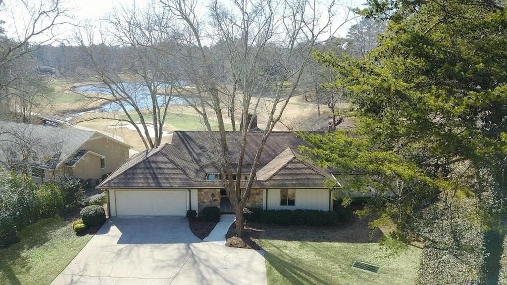 905 Oakhaven Drive, Roswell, GA 30075 — most recent listing photo