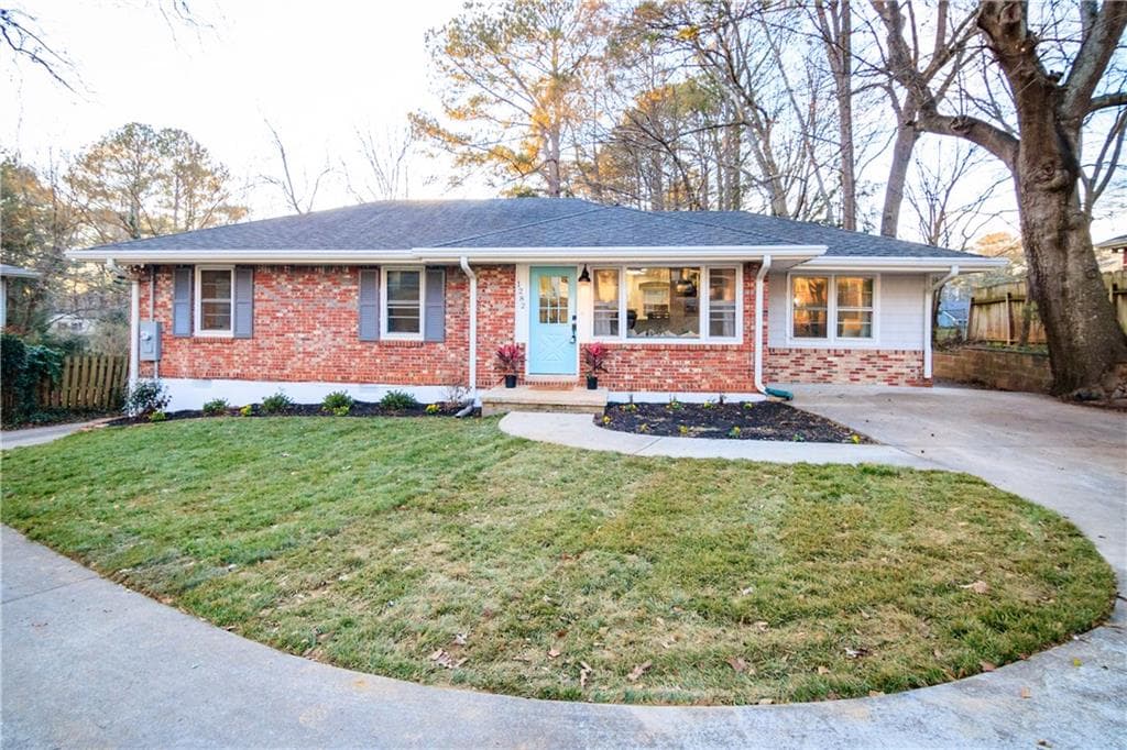 4 bedroom, 1,860 sq ft single family residence sold at 1282 McLendon Drive, Decatur, GA 30033