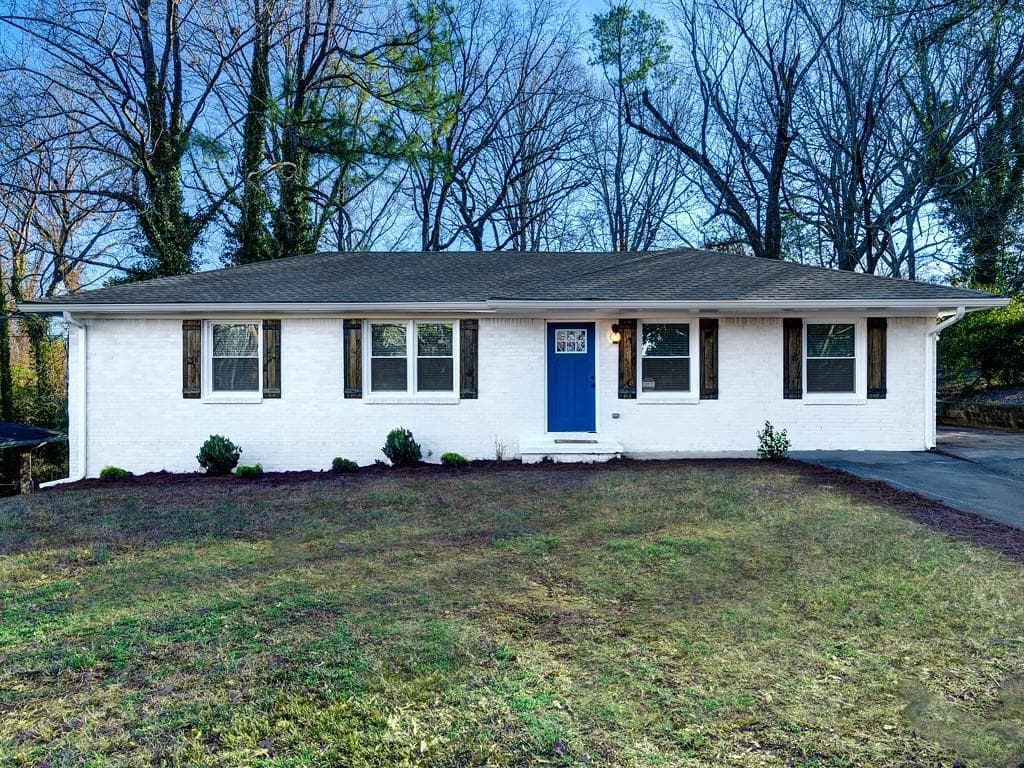 4 bedroom, 1,300 sq ft single family residence sold at 1937 Vicki Lane, Atlanta, GA 30316